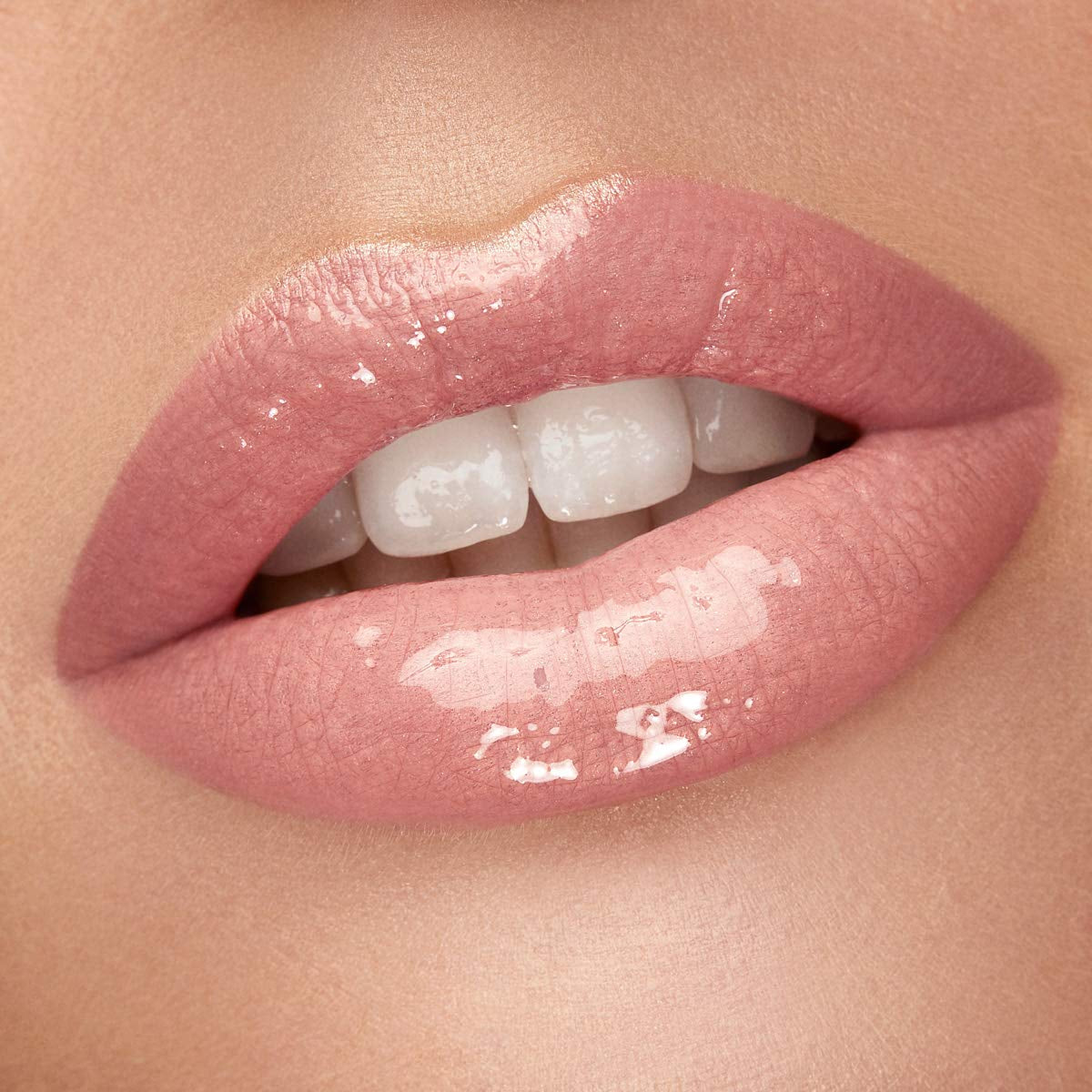 MILANO - Unlimited Double Touch 101 Liquid Lipstick with a Bright Finish in a Two-Step Application. Lasts up to 16 Hours. No-Transfer Base Colour.