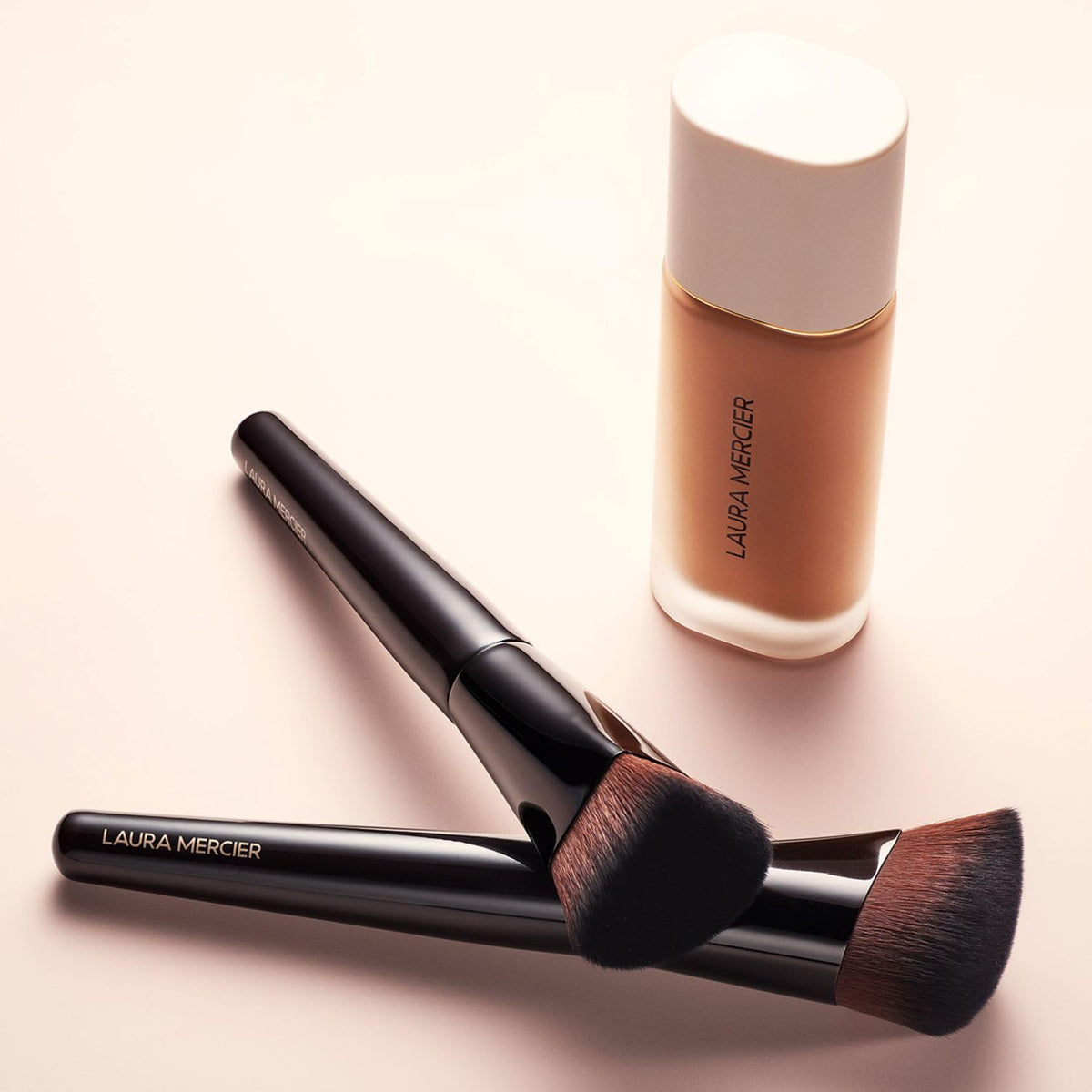 LAURA MERCIER Face Brushes